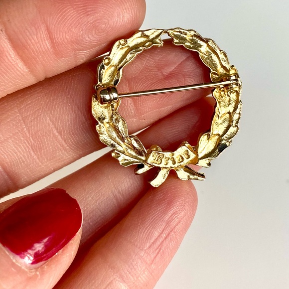 Vintage “Briar” Gold-Tone Laurel Wreath Brooch Signed - Picture 4 of 5